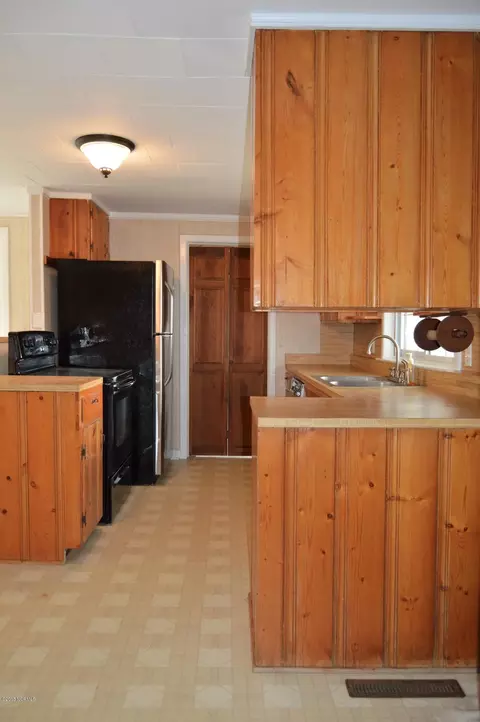 668 Kenan Loop Rd, Wallace, NC 28466 photo 12
