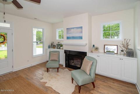 807 Dan Owen Dr, Hampstead, NC 28443 photo 5