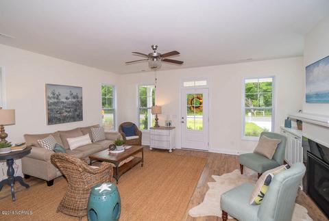 807 Dan Owen Dr, Hampstead, NC 28443 photo 7