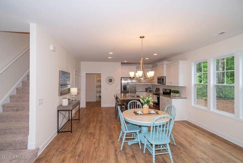 807 Dan Owen Dr, Hampstead, NC 28443 photo 8