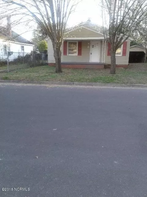 209 E 8th St, Washington, NC 27889 photo 1