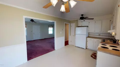 305 Pine Ln, Washington, NC 27889 photo 10