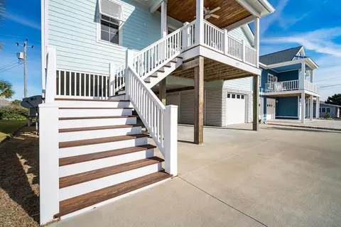 127 E Bogue Blvd, Atlantic Beach, NC 28512 photo 2