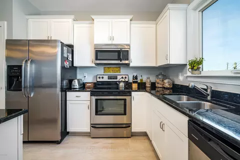 127 E Bogue Blvd, Atlantic Beach, NC 28512 photo 10