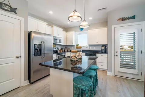 127 E Bogue Blvd, Atlantic Beach, NC 28512 photo 8