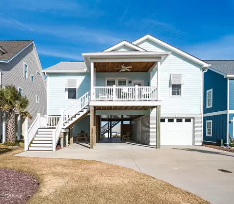 127 E Bogue Blvd, Atlantic Beach, NC 28512 photo 1