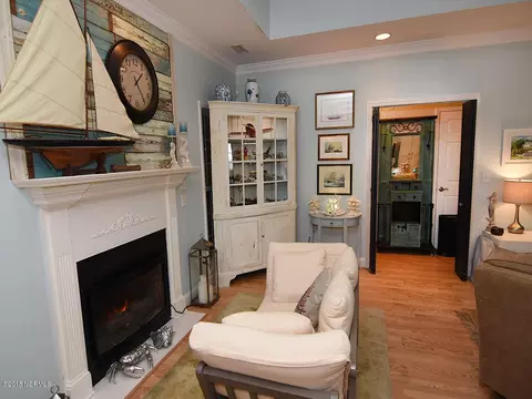704 Hughes Rd, Hampstead, NC 28443 photo 4