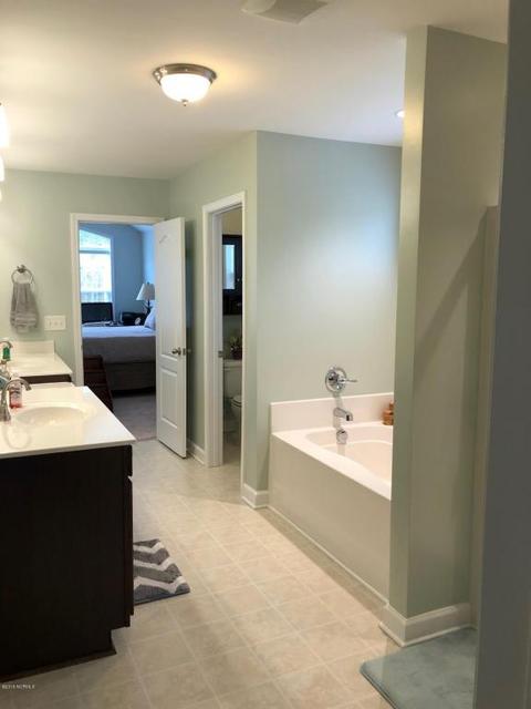 112 Katydid Ct, Hampstead, NC 28443 photo 37
