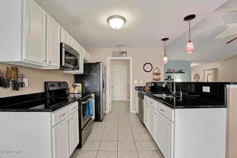 323 Kemper Rd, Hampstead, NC 28443 photo 10
