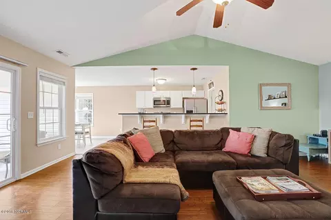 323 Kemper Rd, Hampstead, NC 28443 photo 8