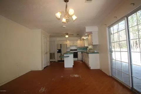 3222 Lakebay Rd, Vass, NC 28394 photo 4