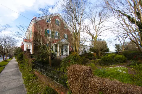 524 E Front St, New Bern, NC 28560 photo 4