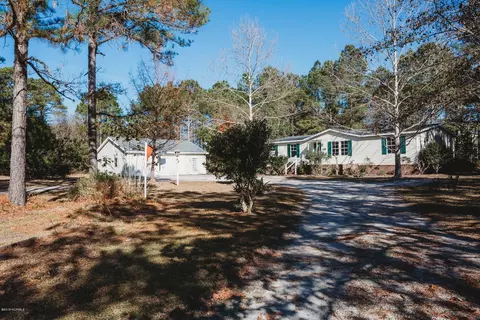 497 Groves Point Dr, Hampstead, NC 28443 photo 6