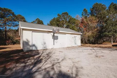 497 Groves Point Dr, Hampstead, NC 28443 photo 8