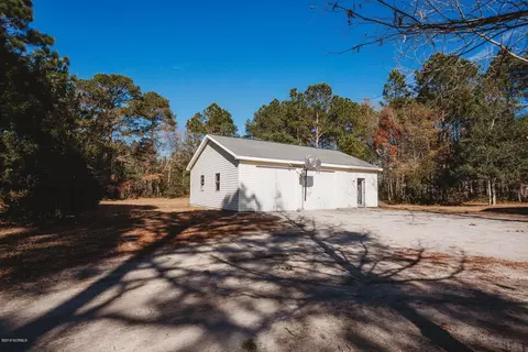 497 Groves Point Dr, Hampstead, NC 28443 photo 4