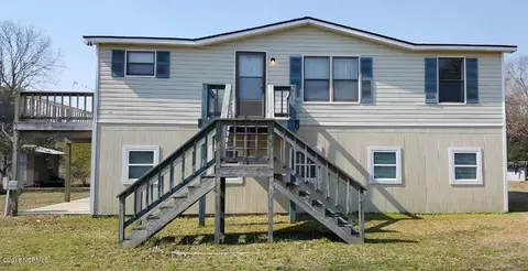 240 Bermuda Dr, Hampstead, NC 28443 photo 1