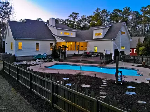 388 Brickyard Rd, Hampstead, NC 28443 photo 2