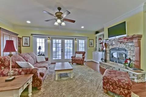 388 Brickyard Rd, Hampstead, NC 28443 photo 7