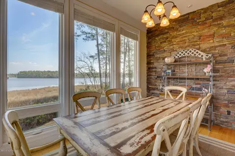 109 E High Bluff Dr, Hampstead, NC 28443 photo 15