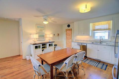 216 Robin Ave, Atlantic Beach, NC 28512 photo 5