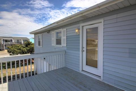 216 Robin Ave, Atlantic Beach, NC 28512 photo 2