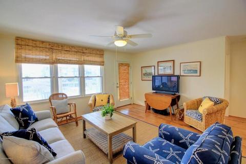 216 Robin Ave, Atlantic Beach, NC 28512 photo 7