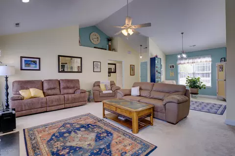 112 Shandy Way, Hampstead, NC 28443 photo 6