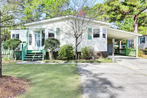 401 Quartermaster Ct, Hampstead, NC 28443 photo 2