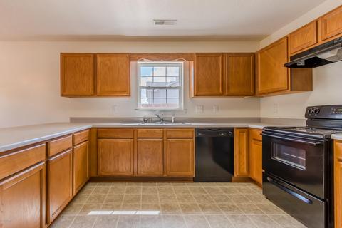 105 Appleton Ln, Richlands, NC 28574 photo 6