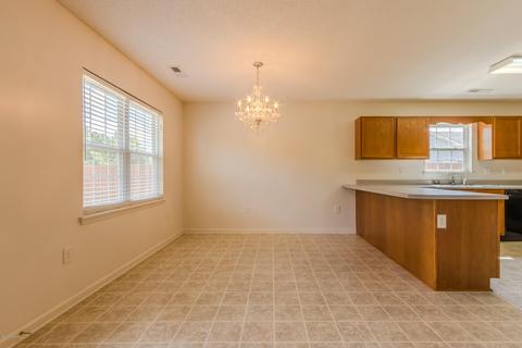 105 Appleton Ln, Richlands, NC 28574 photo 7