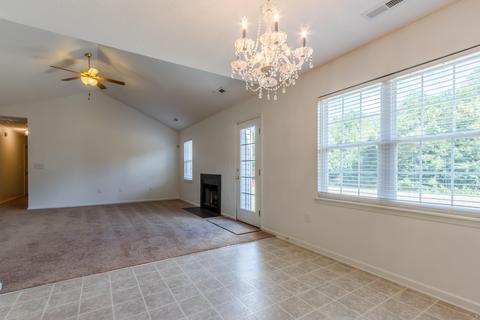 105 Appleton Ln, Richlands, NC 28574 photo 11