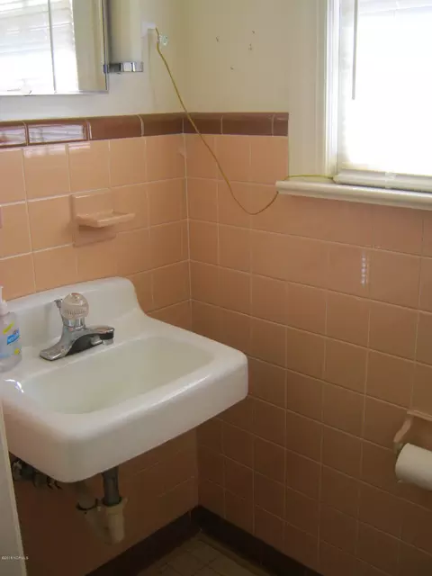 1002 Pinecrest St, Williamston, NC 27892 photo 18