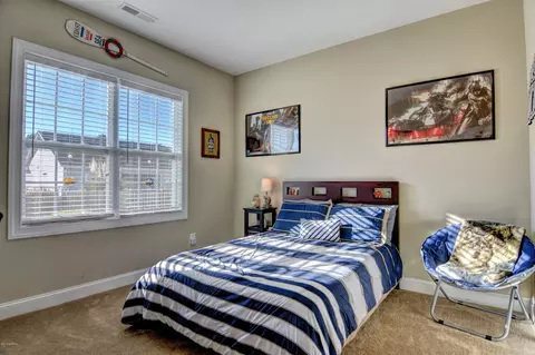 425 Landsdowne Cir, Hampstead, NC 28443 photo 11