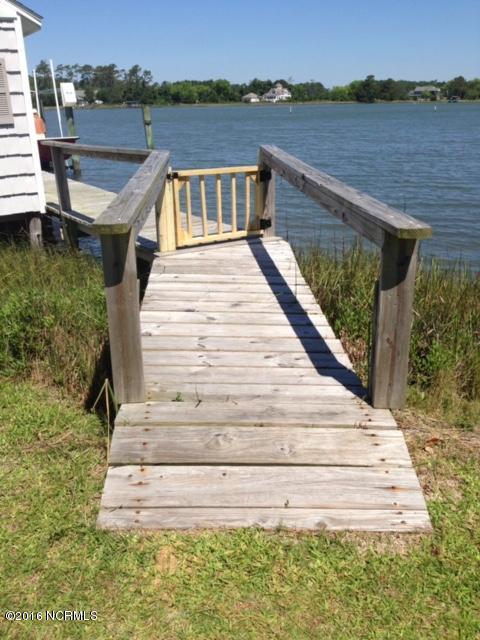 152 Alfred Dr, Gloucester, NC 28528 photo 7