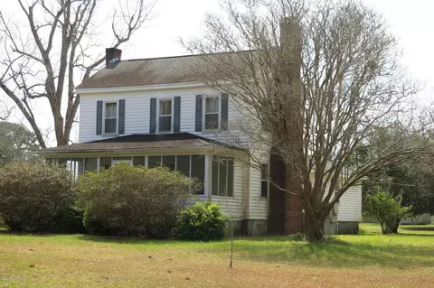 414 Straits Rd, Gloucester, NC 28528 photo 3