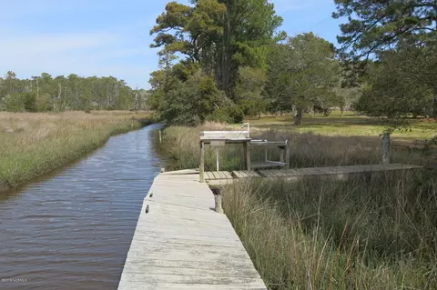 414 Straits Rd, Gloucester, NC 28528 photo 9