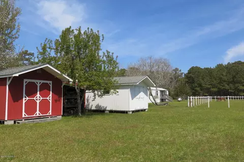 414 Straits Rd, Gloucester, NC 28528 photo 72