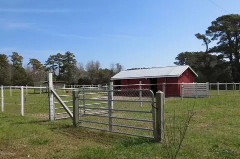414 Straits Rd, Gloucester, NC 28528 photo 74