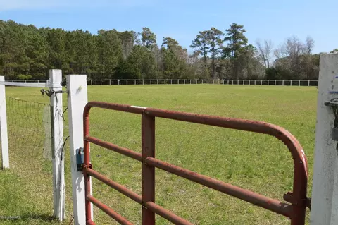 414 Straits Rd, Gloucester, NC 28528 photo 77