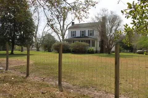 414 Straits Rd, Gloucester, NC 28528 photo 1