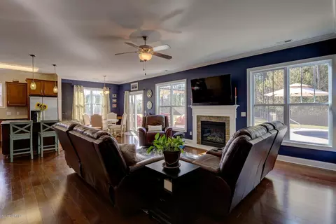 486 Landsdowne Cir, Hampstead, NC 28443 photo 11