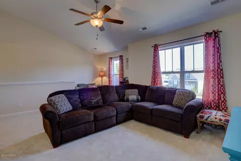 486 Landsdowne Cir, Hampstead, NC 28443 photo 18