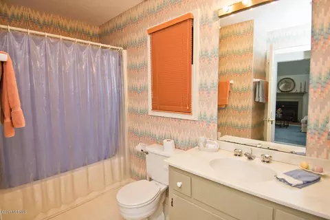 100 Barracuda Ct, Emerald Isle, NC 28594 photo 29