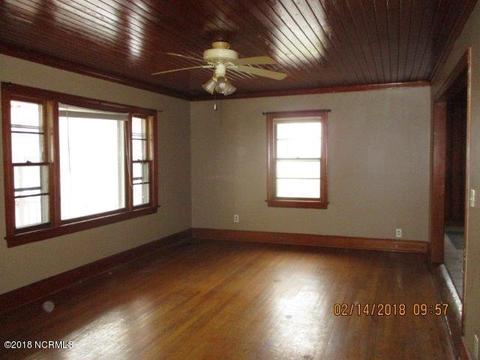 651 S Pine St, Spring Hope, NC 27882 photo 2