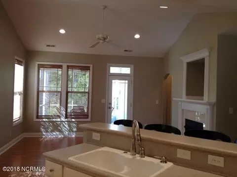 125 Azalea Dr, Hampstead, NC 28443 photo 6