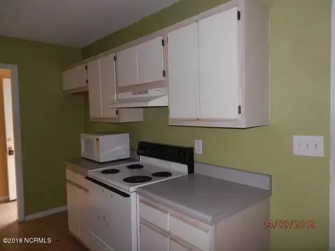 216 Faison Ln, Hubert, NC 28539 photo 2