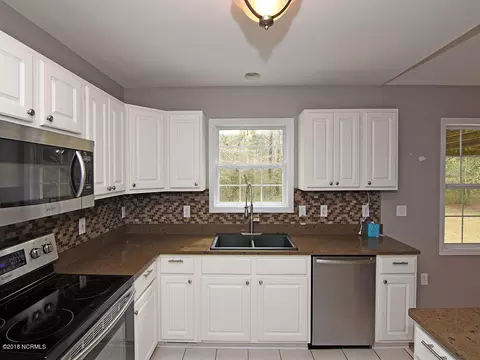 518 Pinehurst Cir, Hampstead, NC 28443 photo 5