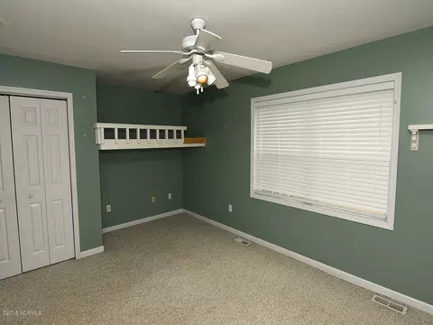 518 Pinehurst Cir, Hampstead, NC 28443 photo 10