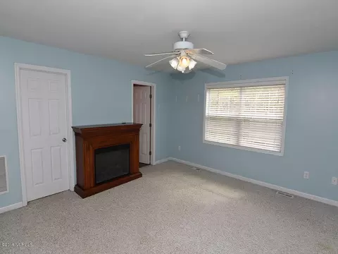 518 Pinehurst Cir, Hampstead, NC 28443 photo 8