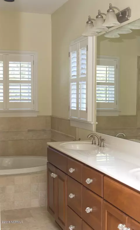 210 Old Cove Rd, Emerald Isle, NC 28594 photo 29